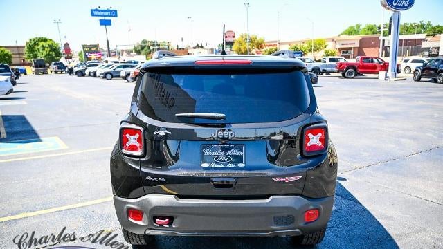 2022 Jeep Renegade Trailhawk