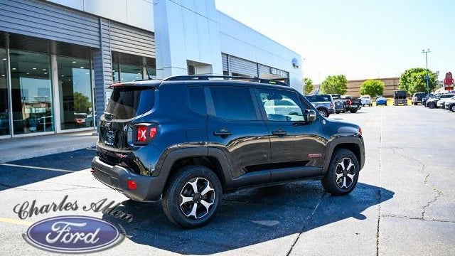 2022 Jeep Renegade Trailhawk