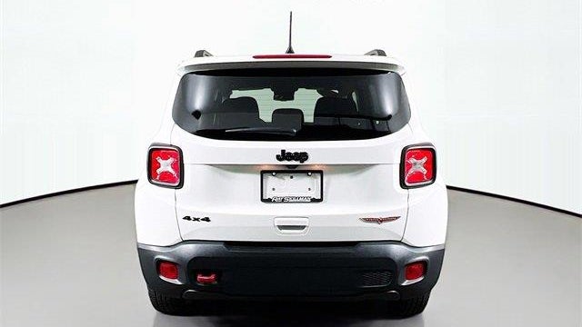 2023 Jeep Renegade Trailhawk
