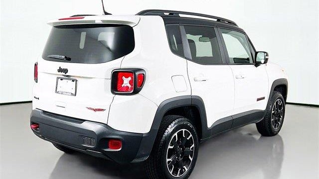 2023 Jeep Renegade Trailhawk