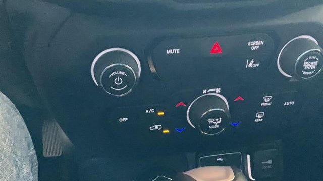 2022 Jeep Renegade Trailhawk