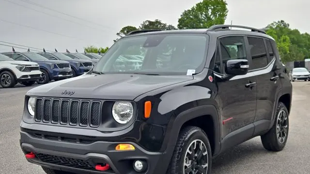 Preowned 2023 Jeep Renegade Trailhawk for Sale