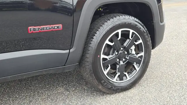 2023 Jeep Renegade Trailhawk
