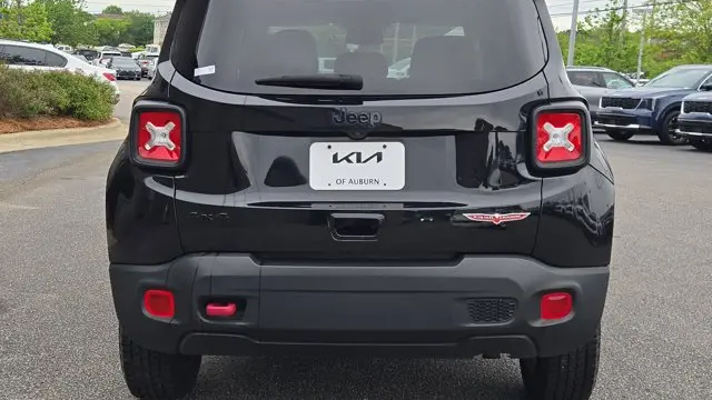 2023 Jeep Renegade Trailhawk