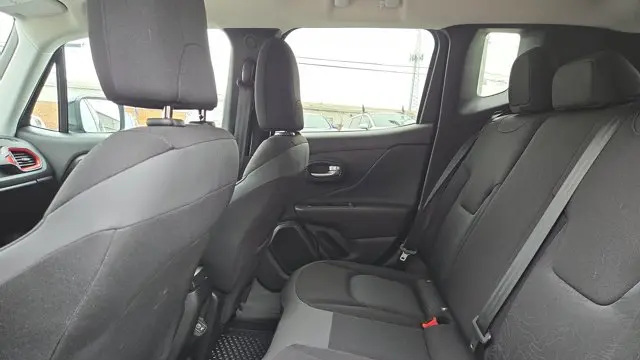 2023 Jeep Renegade Trailhawk