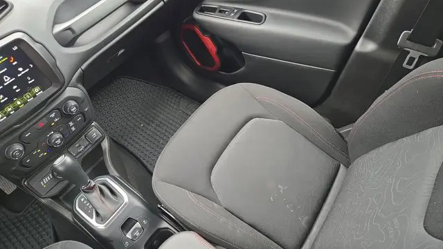 2023 Jeep Renegade Trailhawk
