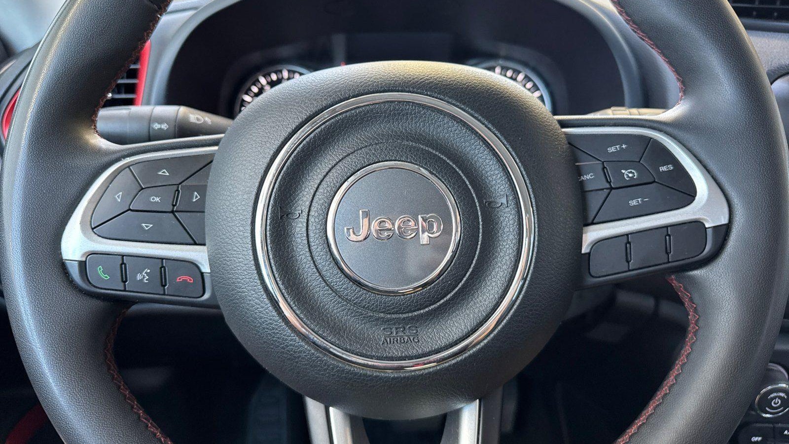2023 Jeep Renegade Trailhawk