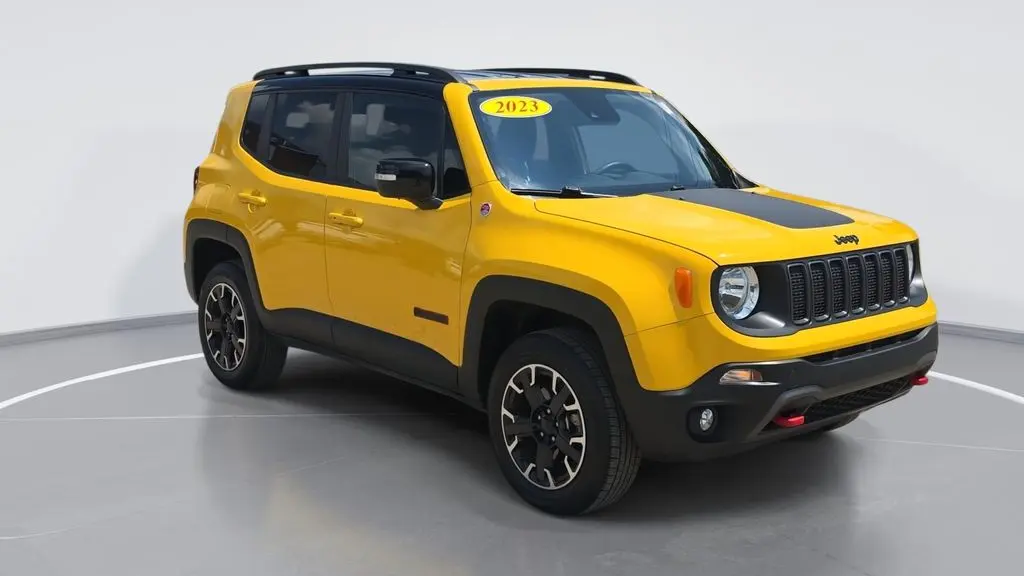 2023 Jeep Renegade Trailhawk