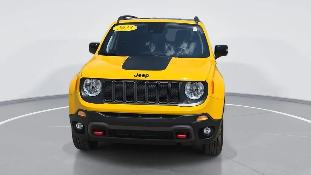 2023 Jeep Renegade Trailhawk