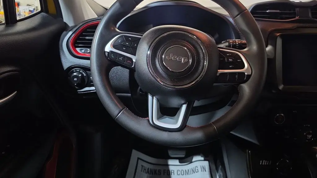 2023 Jeep Renegade Trailhawk