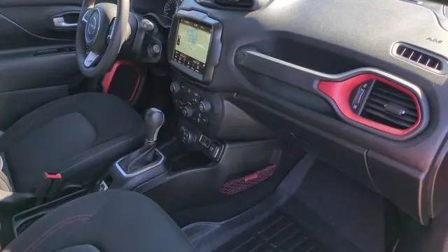 2023 Jeep Renegade Trailhawk