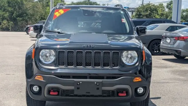 2023 Jeep Renegade Trailhawk