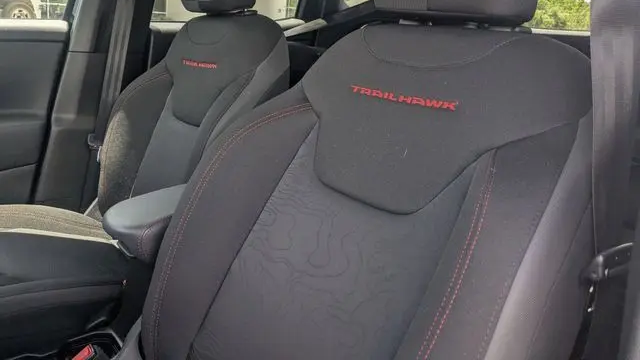 2023 Jeep Renegade Trailhawk