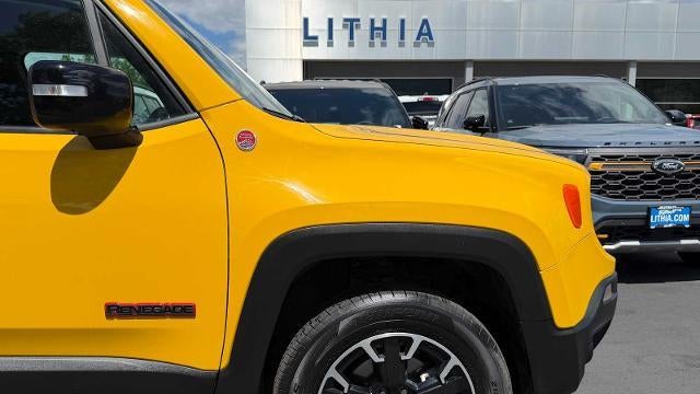 2023 Jeep Renegade Trailhawk