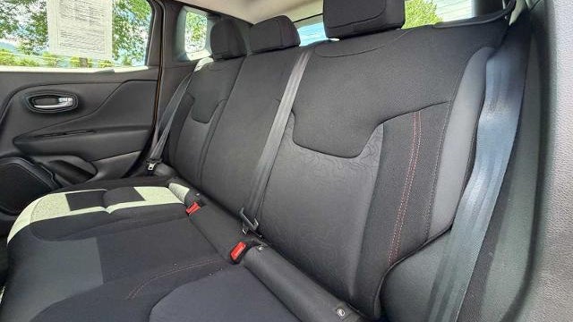 2023 Jeep Renegade Trailhawk