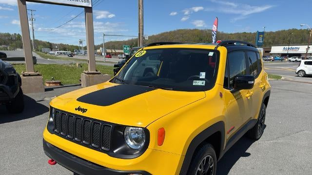 2023 Jeep Renegade Trailhawk