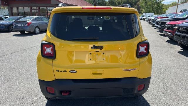 2023 Jeep Renegade Trailhawk