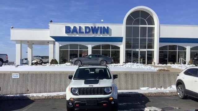 2023 Jeep Renegade Trailhawk