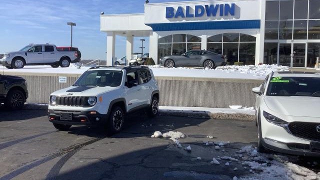 2023 Jeep Renegade Trailhawk