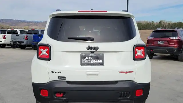 2023 Jeep Renegade Trailhawk