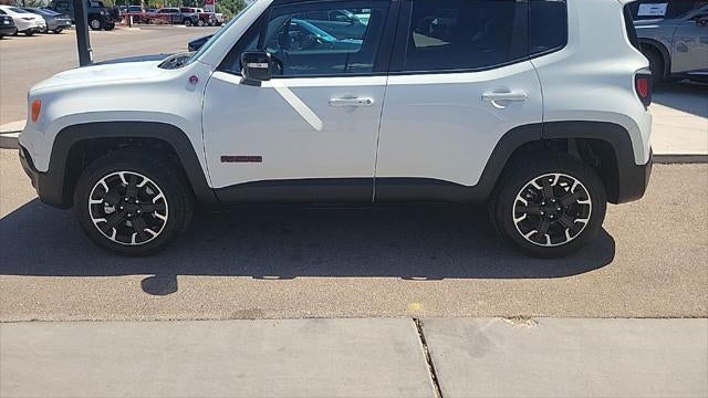 2023 Jeep Renegade Trailhawk