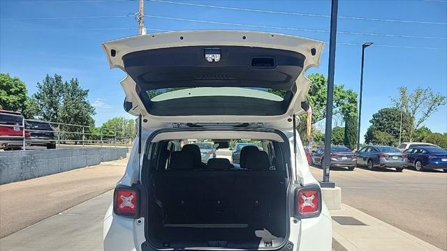 2023 Jeep Renegade Trailhawk