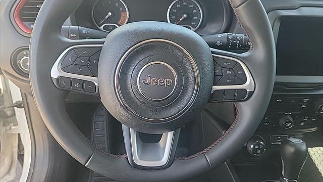 2023 Jeep Renegade Trailhawk