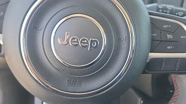 2023 Jeep Renegade Trailhawk