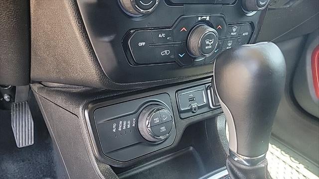 2023 Jeep Renegade Trailhawk