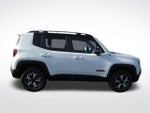 2022 Renegade Thumbnail 9
