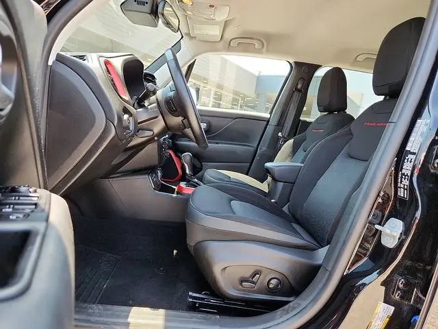 2022 Jeep Renegade - $18,794