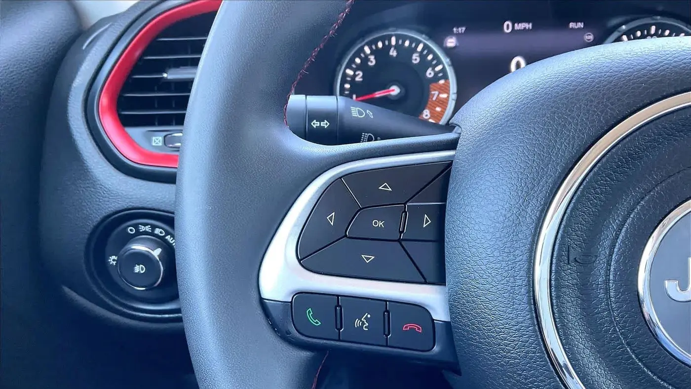 2023 Jeep Renegade Trailhawk