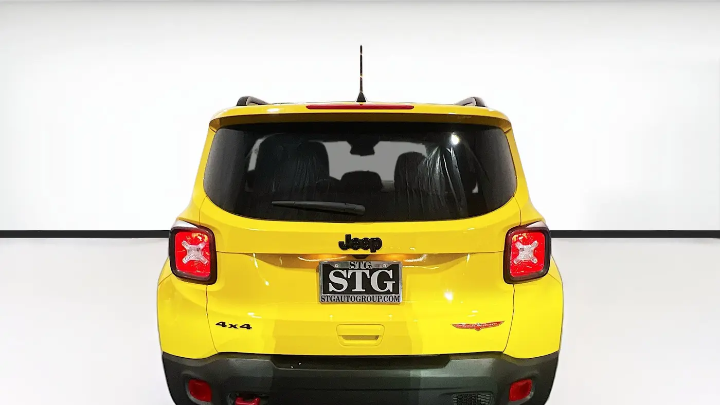 2023 Jeep Renegade Trailhawk