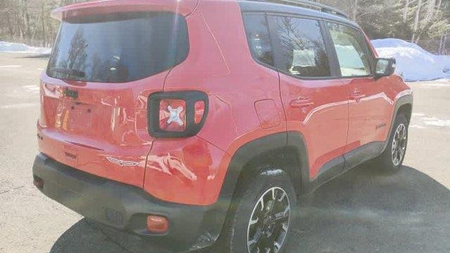 2023 Jeep Renegade Trailhawk