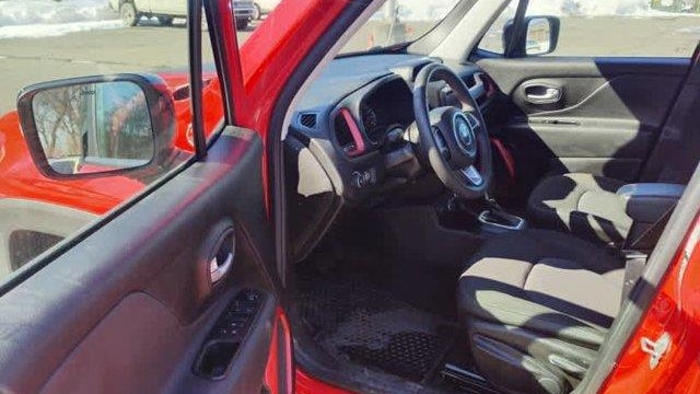 2023 Jeep Renegade Trailhawk