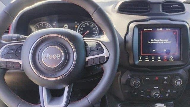 2023 Jeep Renegade Trailhawk