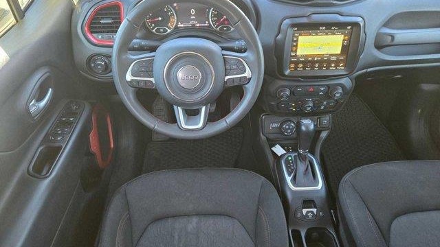2023 Jeep Renegade Trailhawk