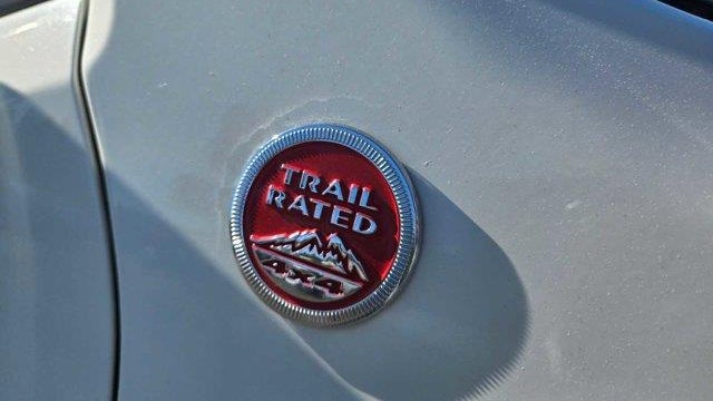 2023 Jeep Renegade Trailhawk