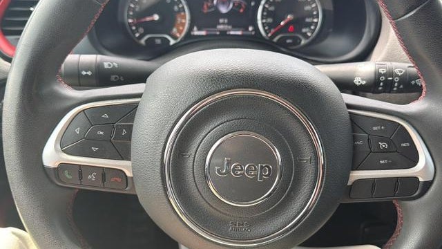2023 Jeep Renegade Trailhawk
