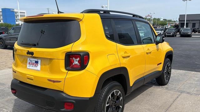 2023 Jeep Renegade Trailhawk