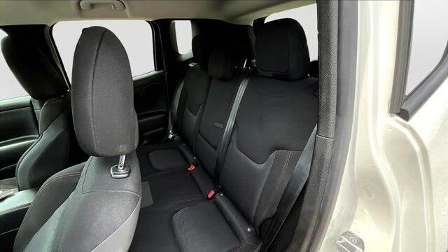 2022 Jeep Renegade Trailhawk