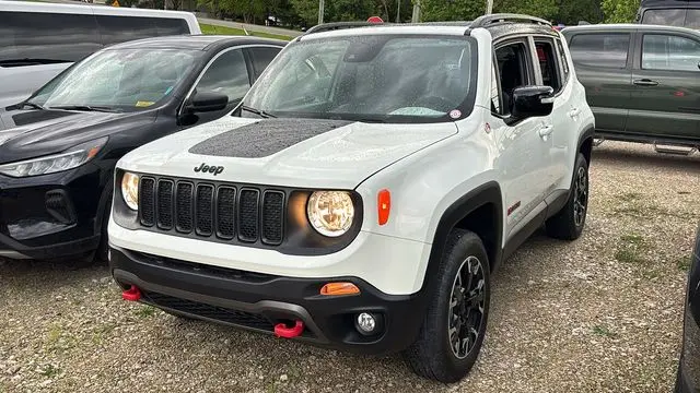 2023 Jeep Renegade Trailhawk