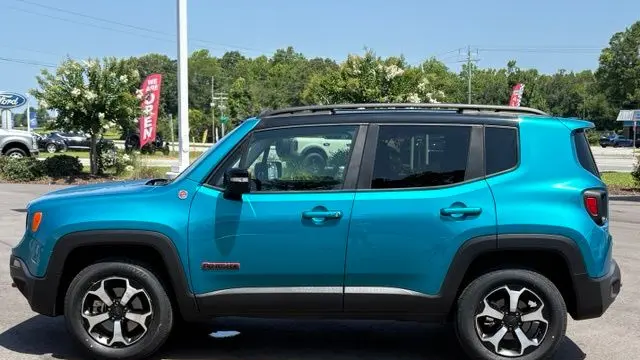 2022 Jeep Renegade Trailhawk