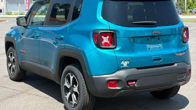 2022 Jeep Renegade Trailhawk