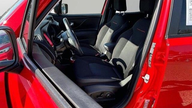 2022 Jeep Renegade Trailhawk