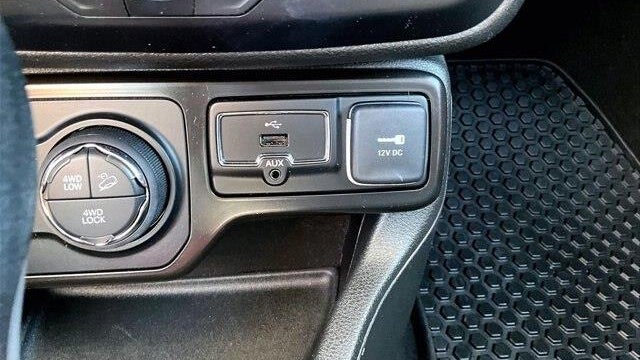2022 Jeep Renegade Trailhawk