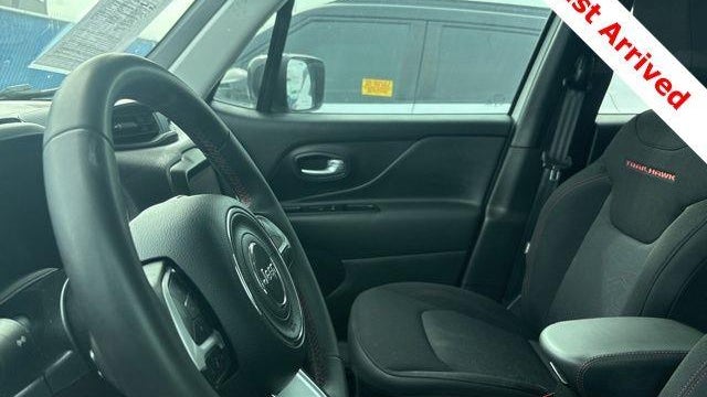 2023 Jeep Renegade Trailhawk