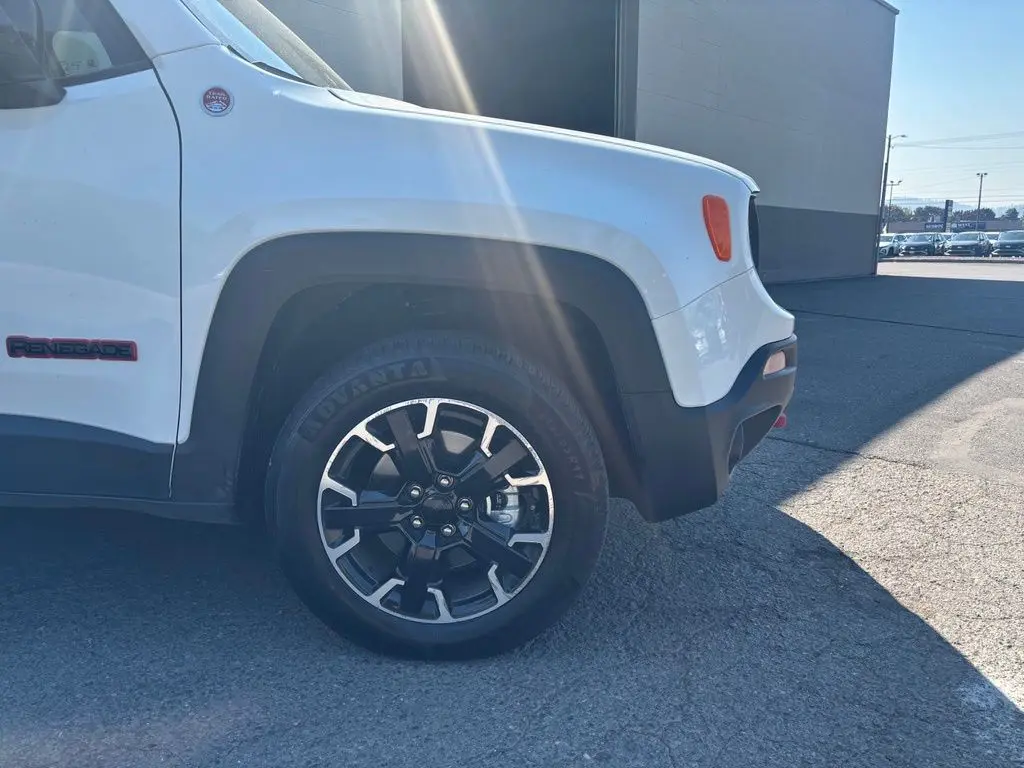 2023 Jeep Renegade - $17,690