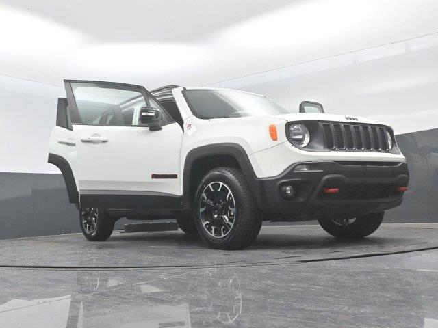 2023 Jeep Renegade - $19,500