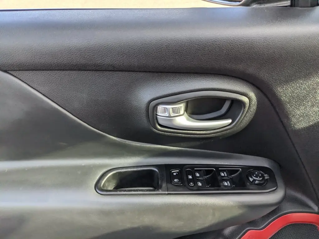 2023 Jeep Renegade - $23,932